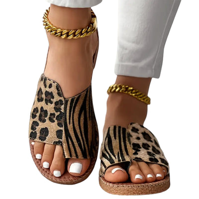 Slippers with Leopard Print
